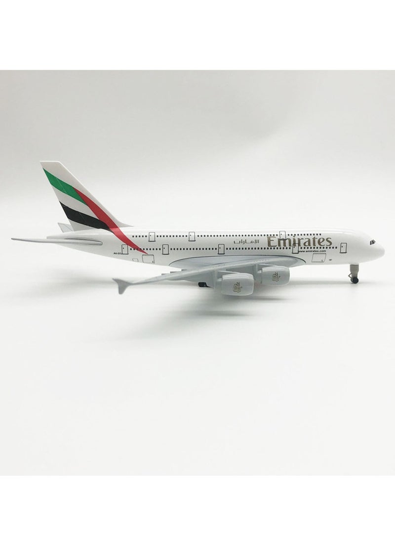 20CM alloy aircraft model Emirates Airbus A380 aircraft model suitable for aircraft enthusiasts as a gift