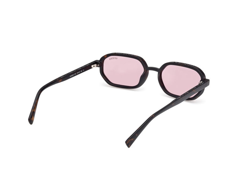 GUESS Gu0023352Y53 Shape Sunglasses  - Image 5