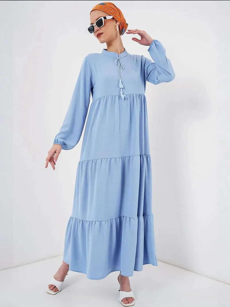 بيغ دارت فستان ماكسي من  بياقة ربطة عنق