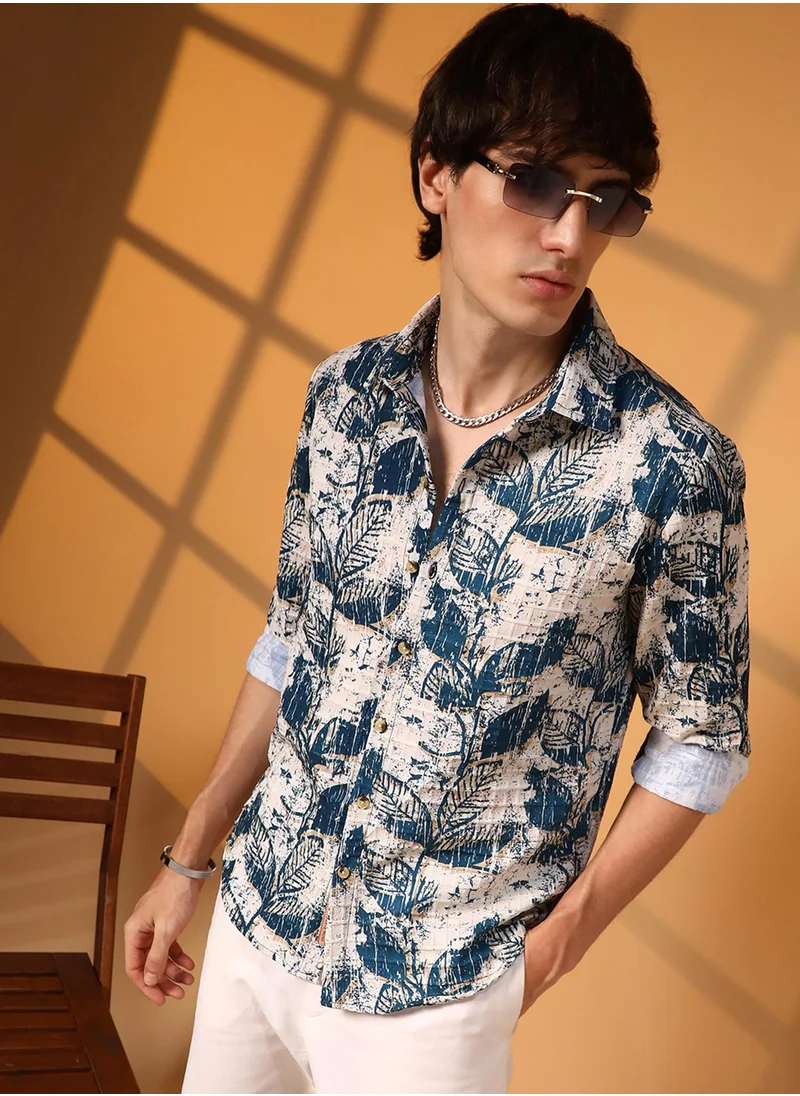 كامبوس سوترا Campus Sutra Men's Ivory White & Indigo Blue Foliage-Waffle Shirt For Casual Wear | Spread Collar | Long Sleeve | Button Closure | Shirt Crafted With Comfort Fit For Everyday Wear