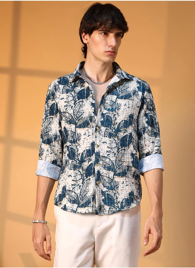 كامبوس سوترا Campus Sutra Men's Ivory White & Indigo Blue Foliage-Waffle Shirt For Casual Wear | Spread Collar | Long Sleeve | Button Closure | Shirt Crafted With Comfort Fit For Everyday Wear