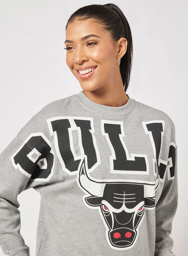 Mitchell & Ness NBA Chicago Bulls Logo Fleece Sweatshirt