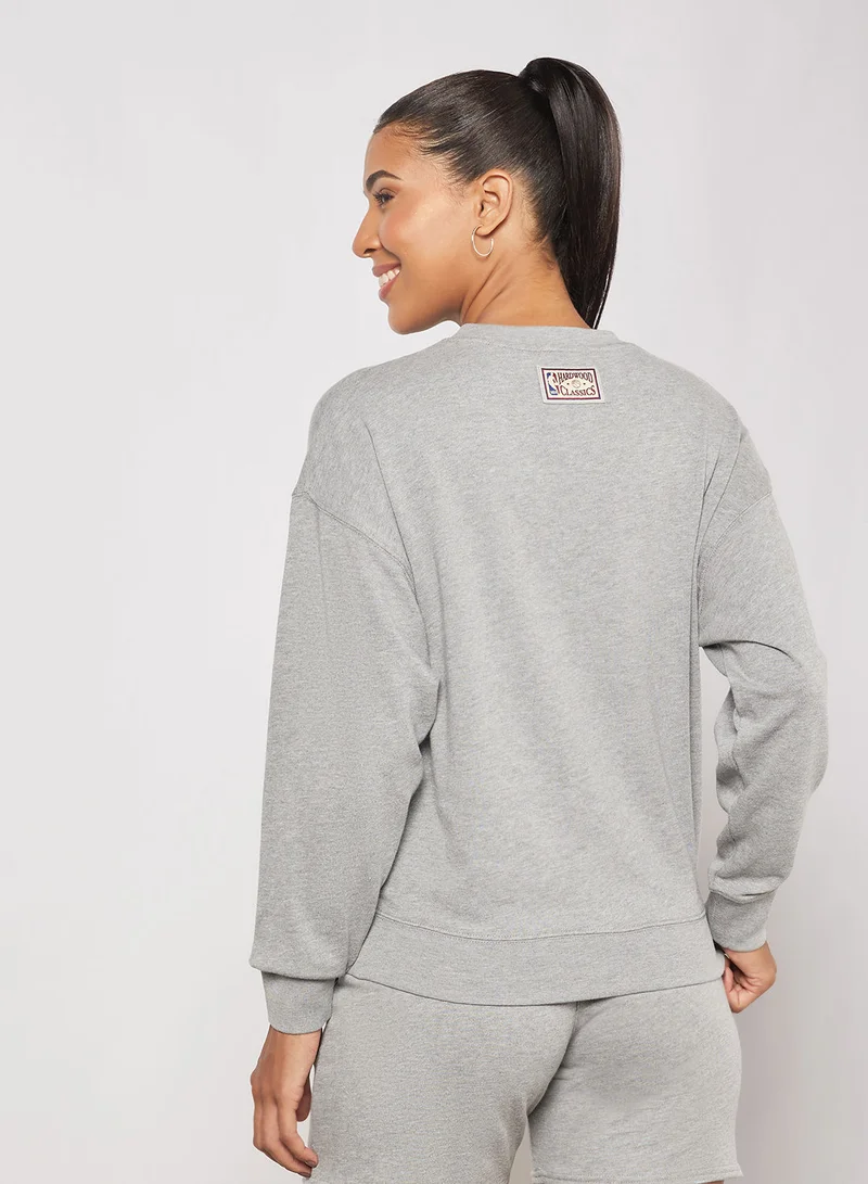 Mitchell & Ness NBA Chicago Bulls Logo Fleece Sweatshirt
