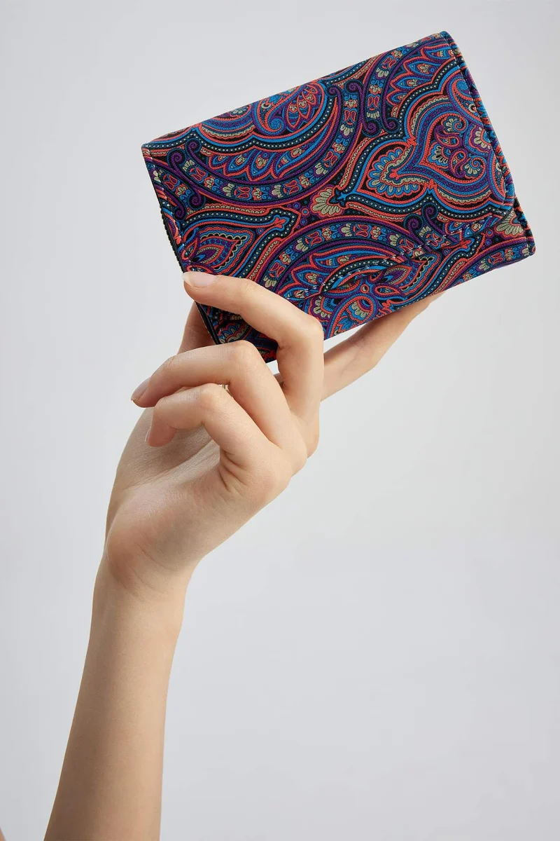 ديفاكتو Women Patterned Faux Leather Wallet
