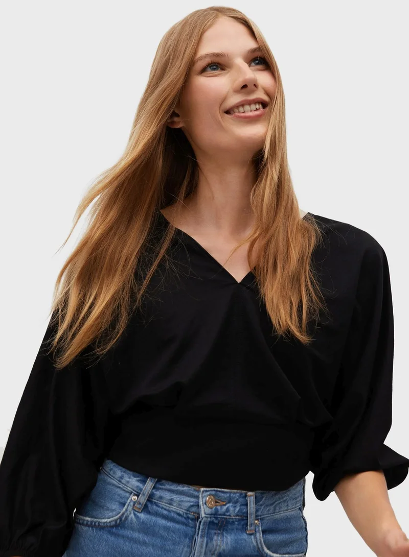 MANGO V-Neck Crop Top