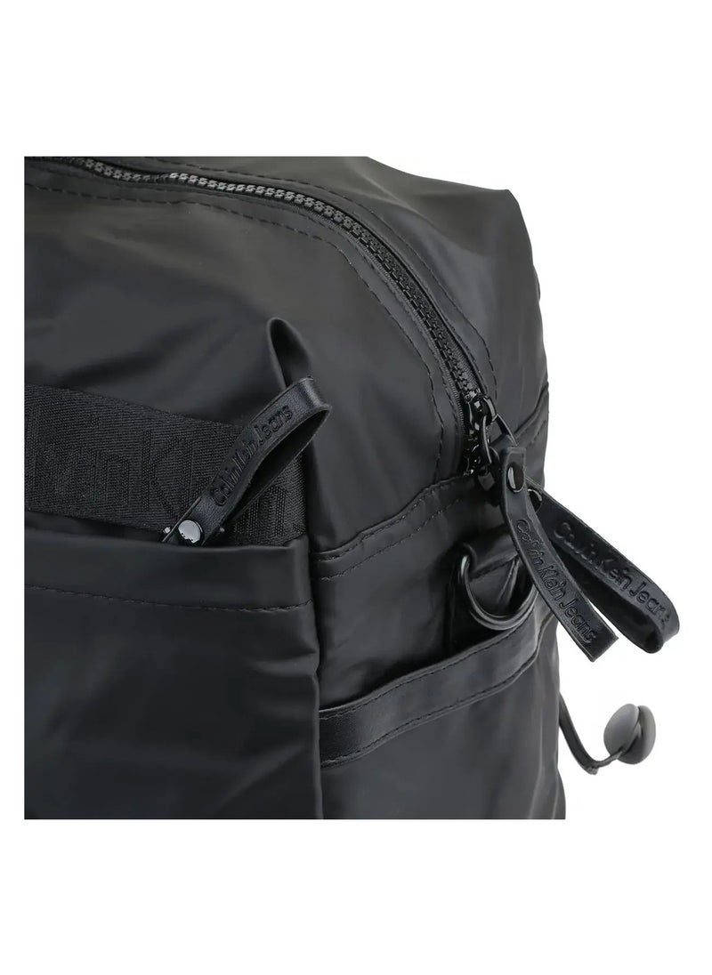 CALVIN KLEIN JEANS PLUS - Calvin Klein Duffle Black Handbag - Image 1