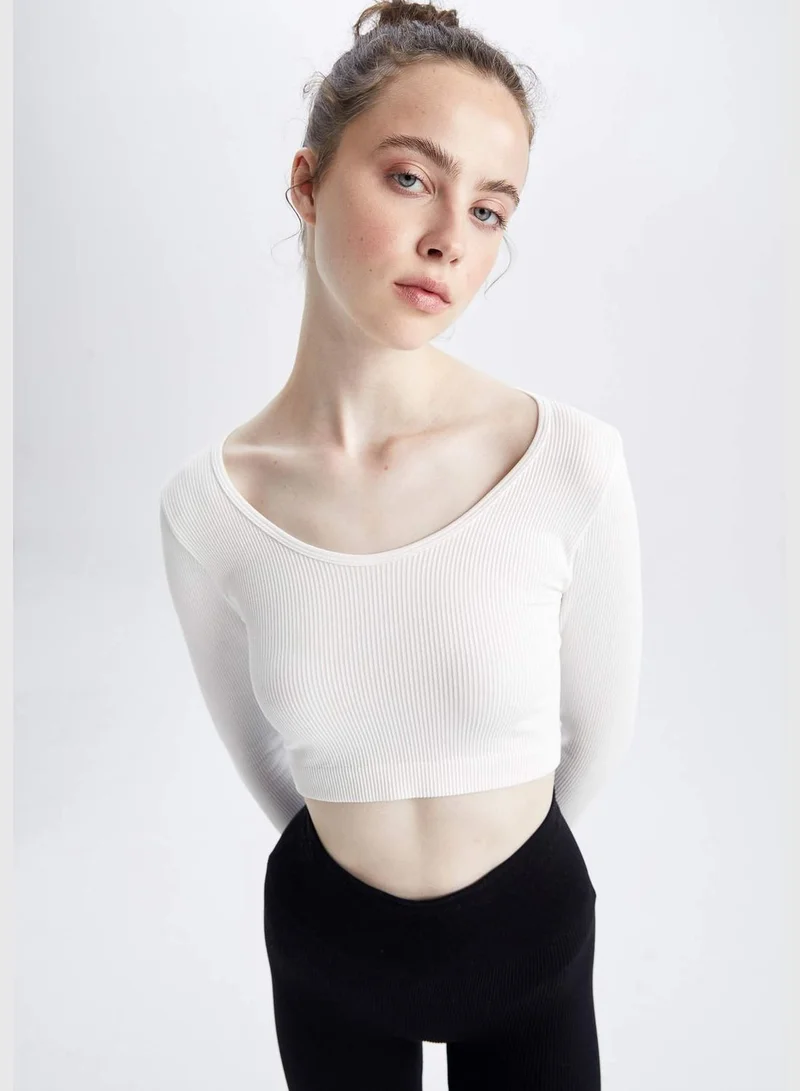 ديفاكتو Woman Scope Neck Knitted Long Sleeve T-Shirt