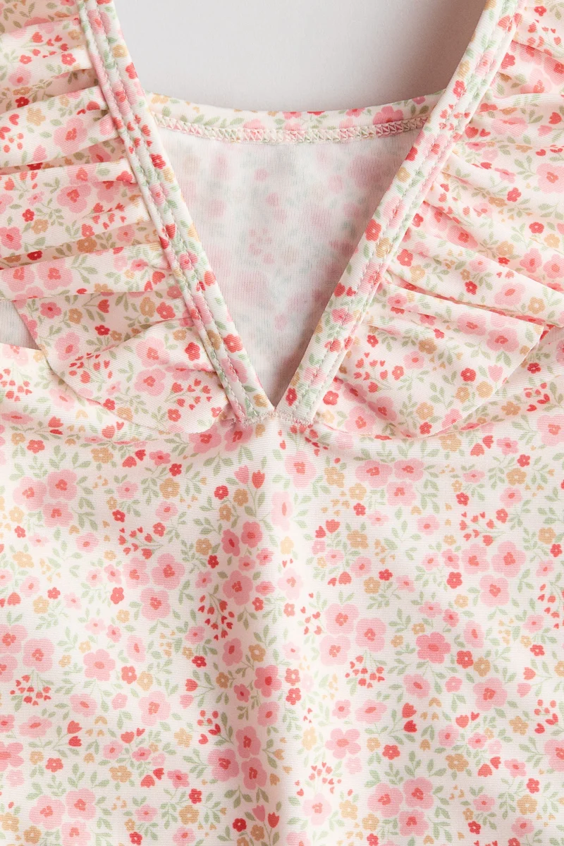 اتش اند ام ملابس سباحة بتفاصيل مكشكشة