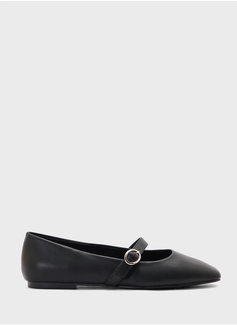 Ginger Square Toe Mary Jane Flat Shoe