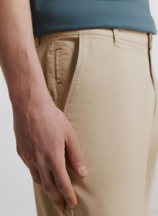 Springfield  Light comfort slim fit chinos for Men | Best Price UAE