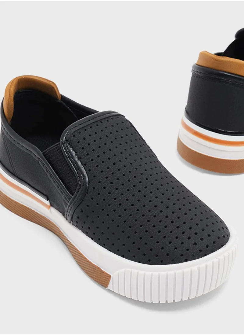 موليكينهو Infant Barrett Slip On Sneakers