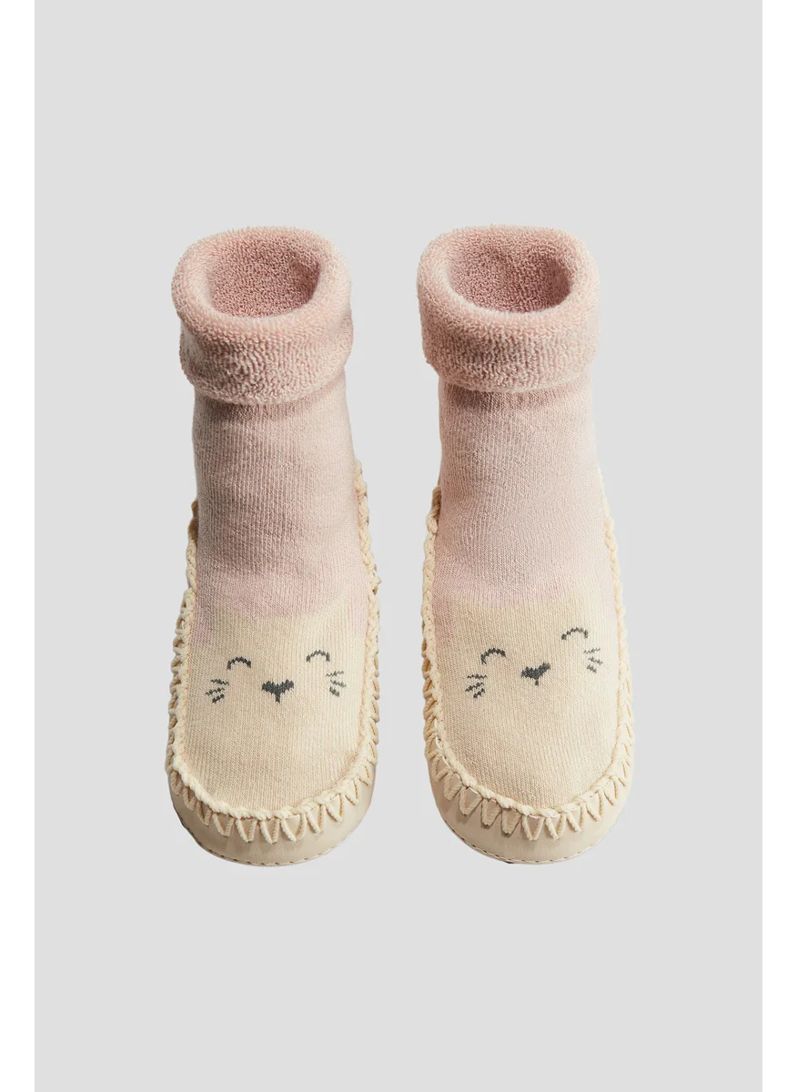 اتش اند ام Moccasins