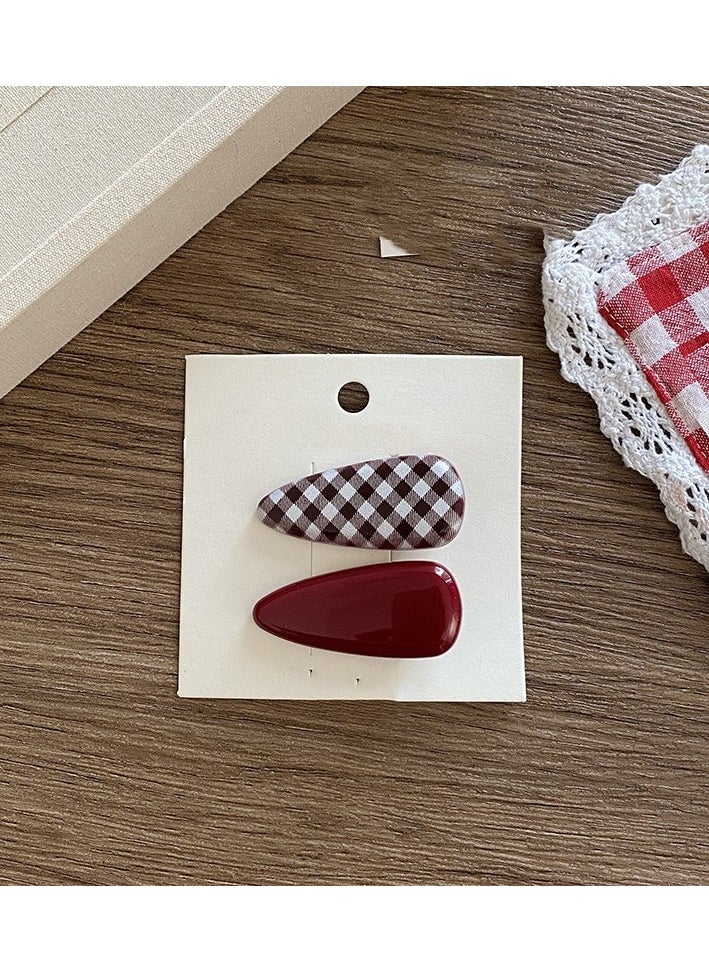 Mark Fairwhale - Minimally Designed Side Fringe Clip - Image 1