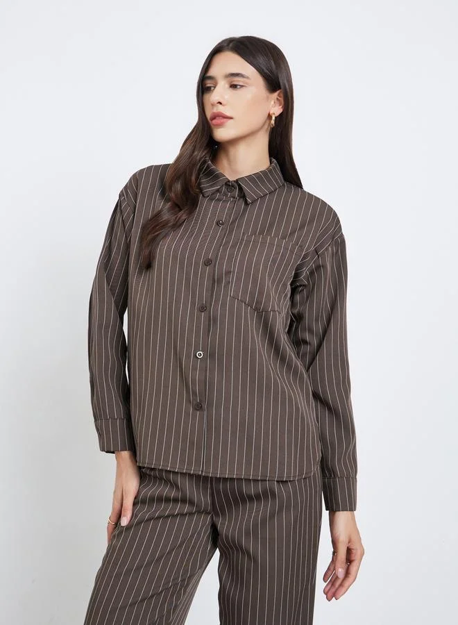 ستايلي طقم منسق من بنطال وبلوزة مخططة بقصة عادية