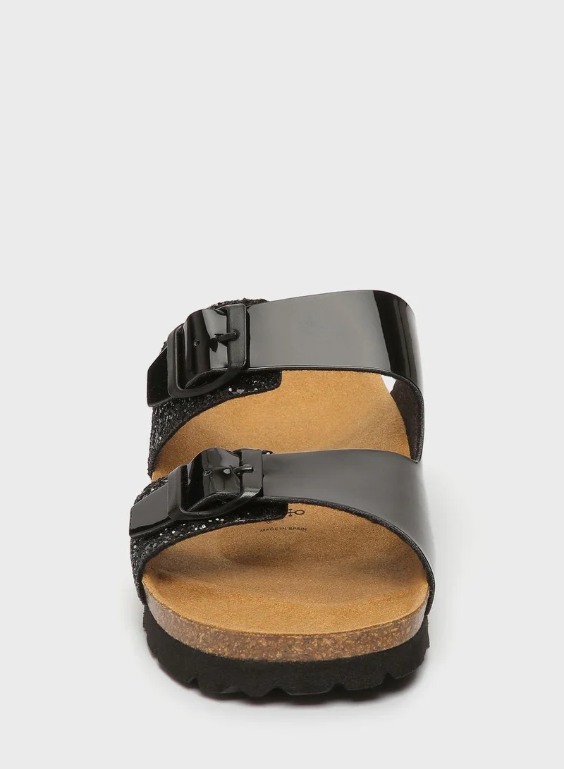 بيتون صندل فلات لامع