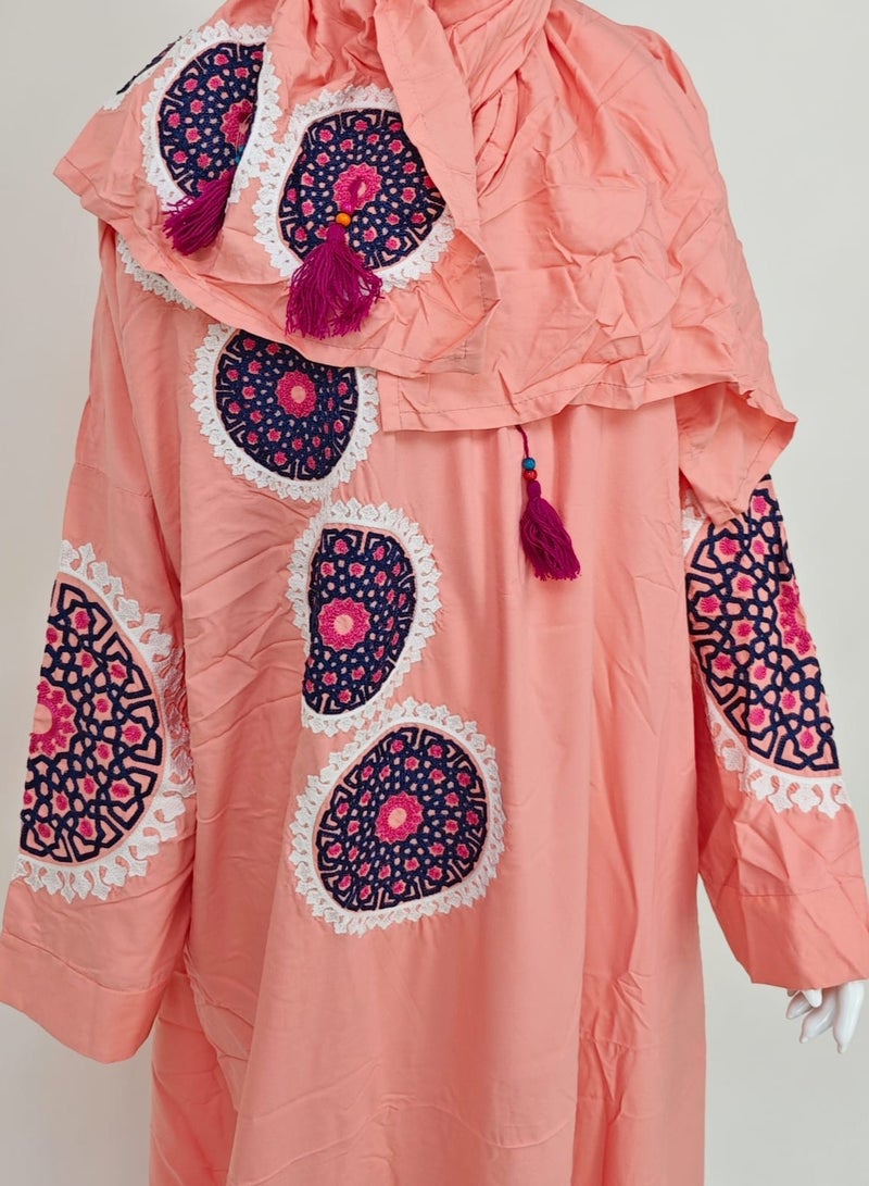 اسدال الصلاة المطرز بالوشاح المتصل قطعة واحدة -عباية الصلاة المطرزة بالوشاح المتصل -ملابس الصلاة قطعة واحدة -عباية اسلامية بالوشاح-طقم صلاة بالوشاح المتصل . - Image 2