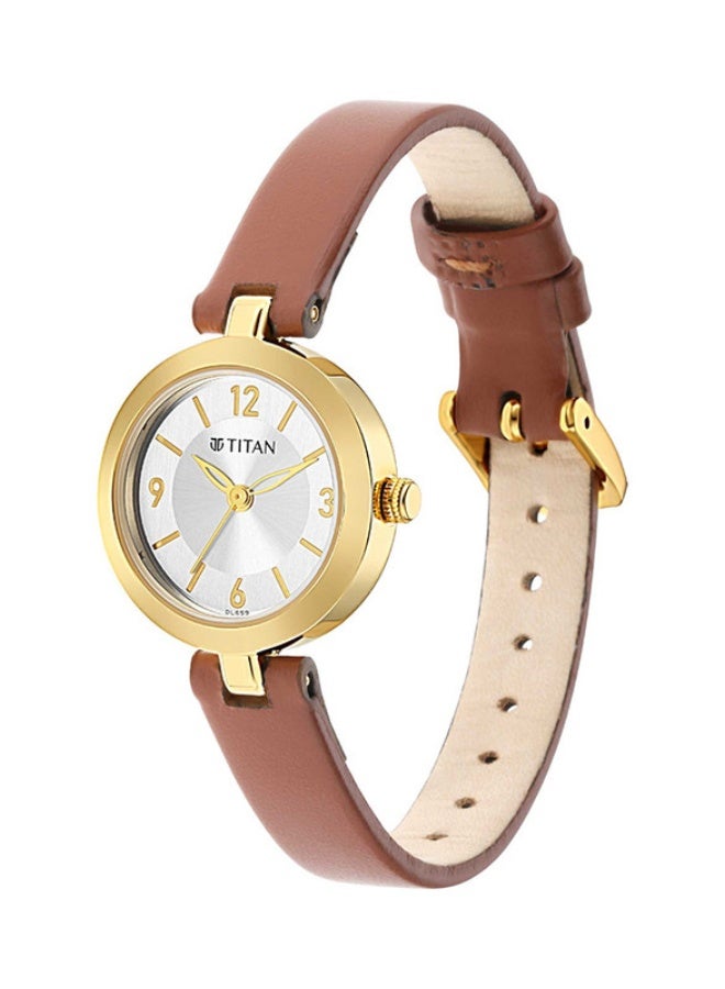 TITAN ساعة تيتان كاريشما التناظرية بقرص دائري فضي وحزام جلد بني للنساء -2598YL03 - Image 3
