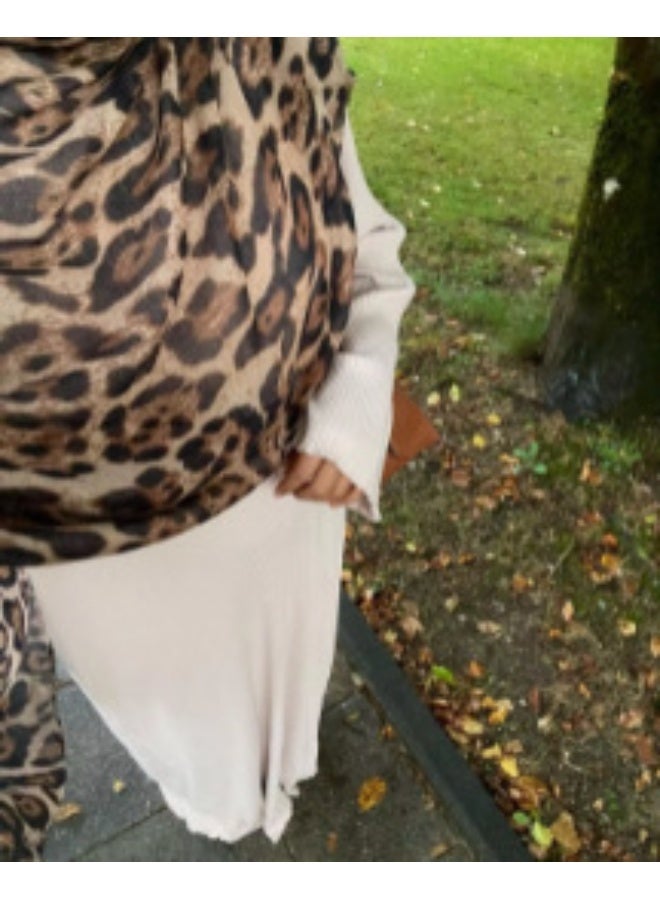 Travel Sun Protection Bali Print Classic Leopard Pattern Flat Women’s Bag Head Scarf Silk Scarf - Image 2