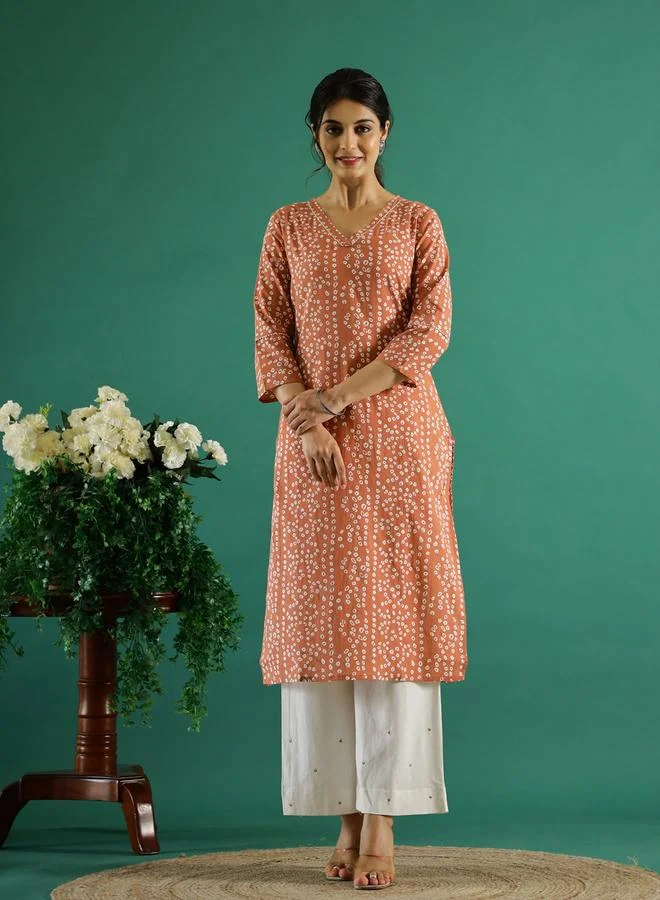 sanskrutihomes Peach Bandhani Print V Neck Kurta