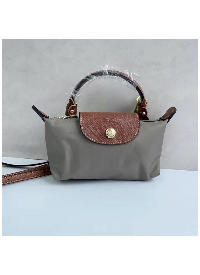 Generic Versatile Crossbody Handbag with Detachable Shoulder Strap - Mini Travel Bag 