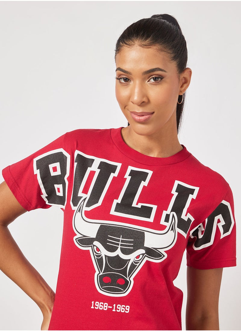 Mitchell & Ness - NBA Chicago Bulls Logo T-Shirt - Image 1