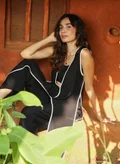  قصة Raven Black