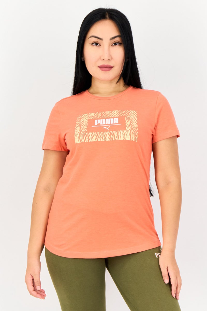 PUMA تي شيرت رياضي نسائي قصير الأكمام في الهواء الطلق، كورال - Image 1