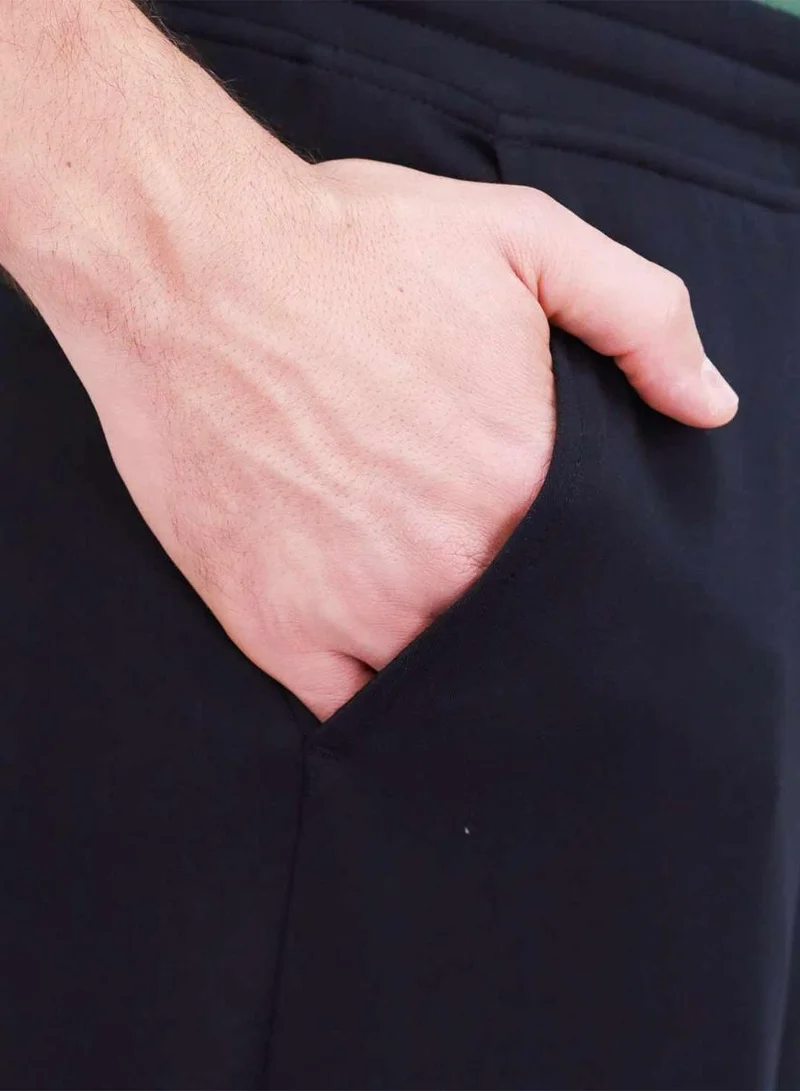 جيوردانو Interlock Midrise Joggers - Black