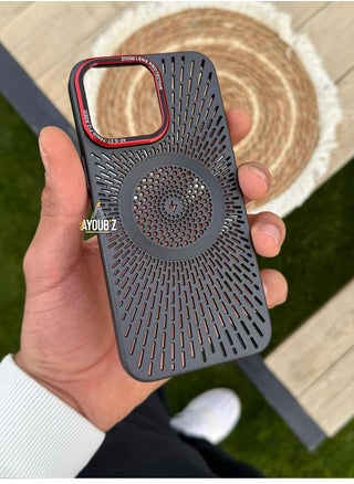 أسود