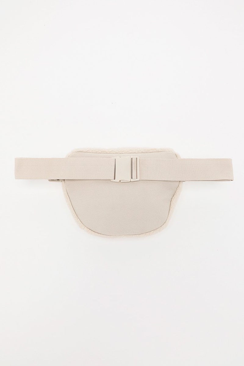 Tchibo حقيبة خصر نسائية 17 سم ارتفاع x 22 سم عرض x 7 سم عمق، أبيض فاتح - Image 3