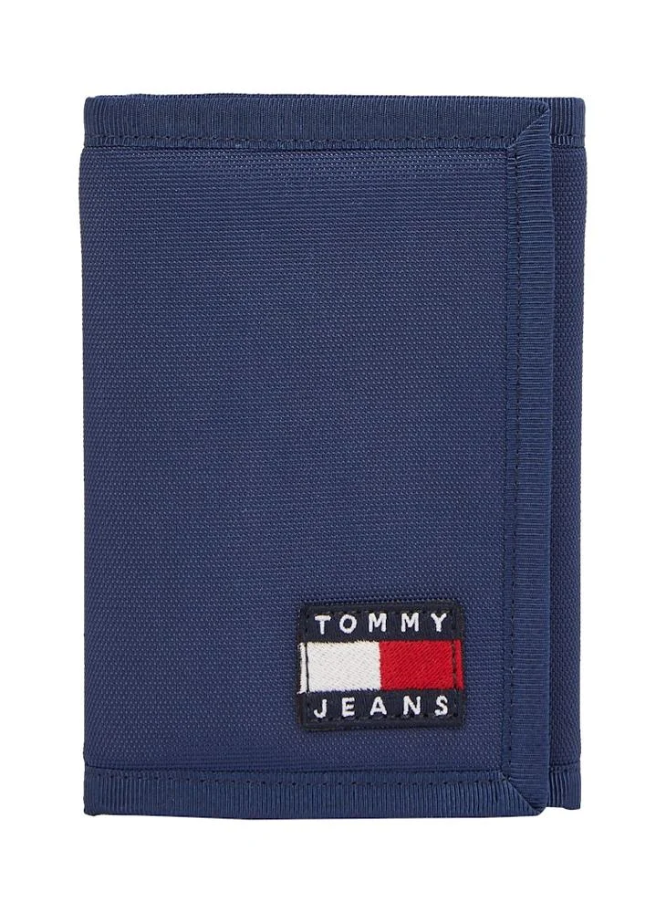 TOMMY JEANS ESSENTIAL DAILY TRIFOLD WALLET