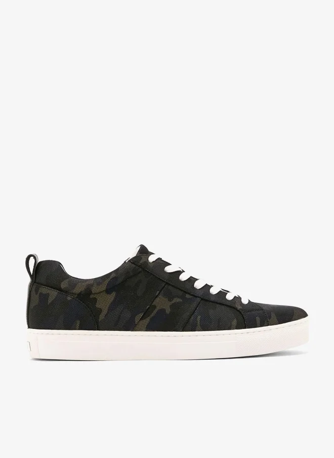Hoog Camo Sneakers