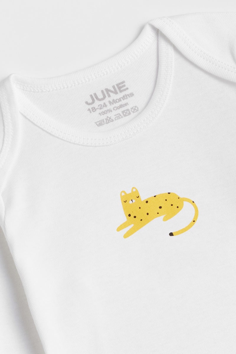 JUNE Baby Animal Printed 5-Piece Short Sleeve Body  - Image 3