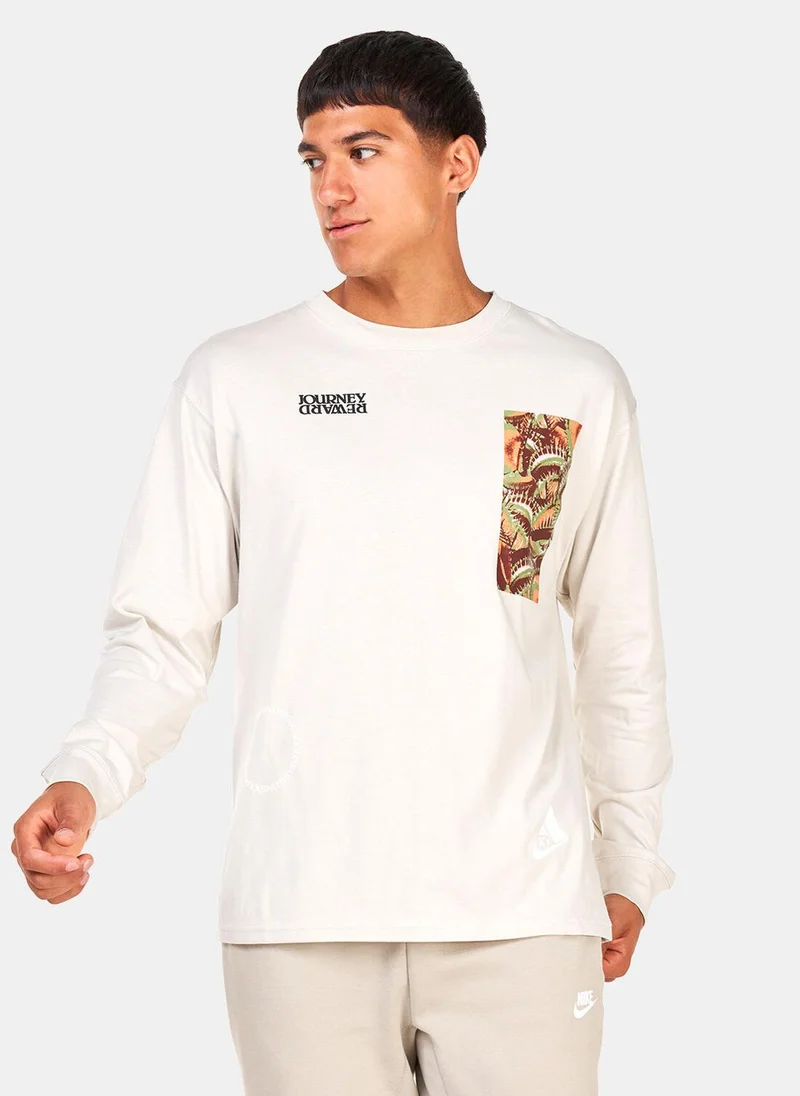 Nike Men's Kyrie Long-Sleeve T-Shirt