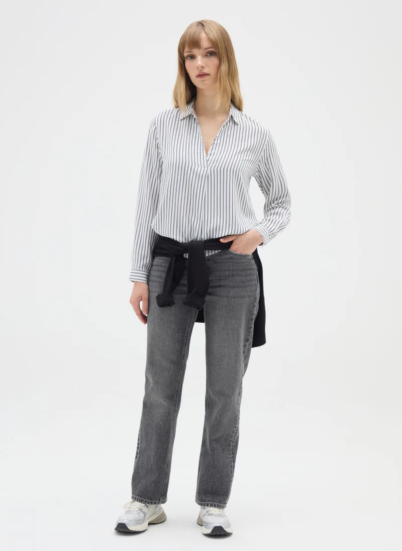 او في اس WHITE STRIPED VISCOSE SHIRT