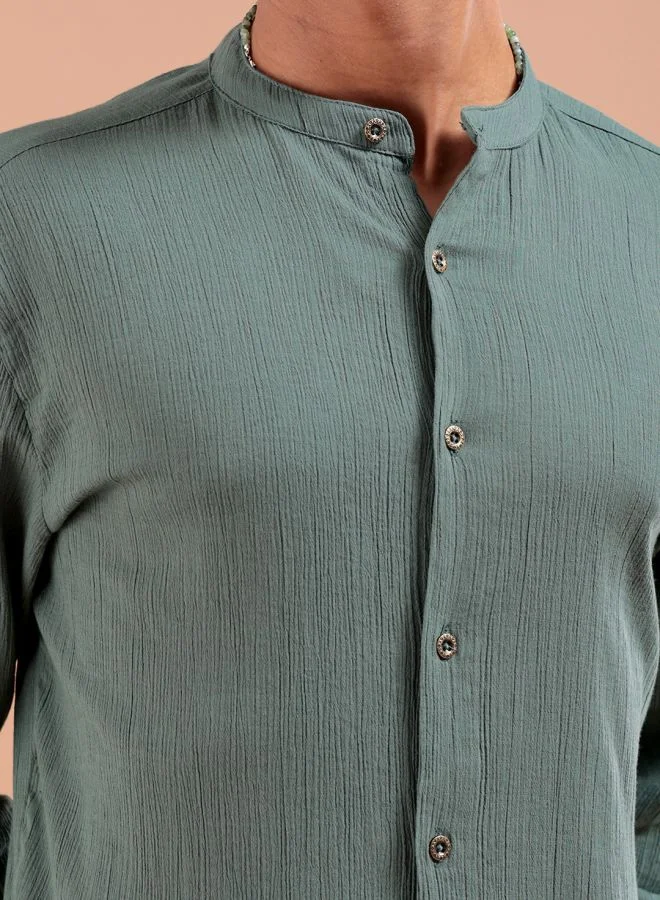 The Indian Garage Co Men Slim Fit Solid Full Sleeves Mandarin Collar Resort Wear Shirt