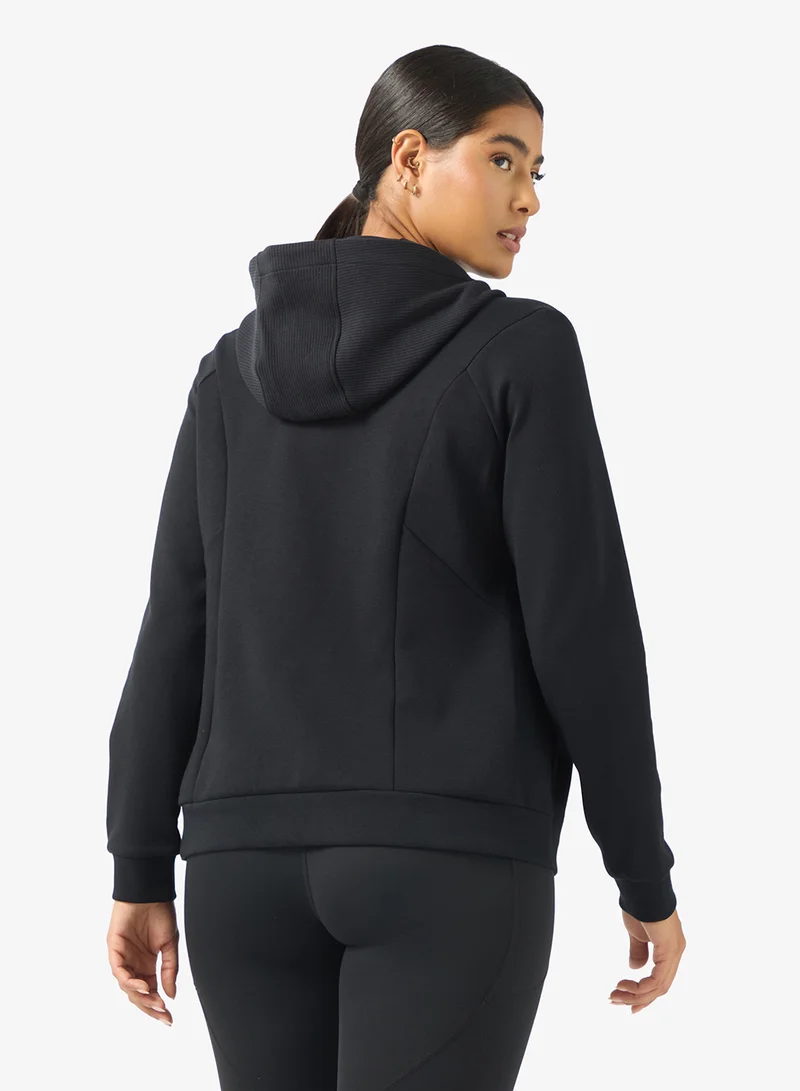 انتا ترين تراك توب محبوك