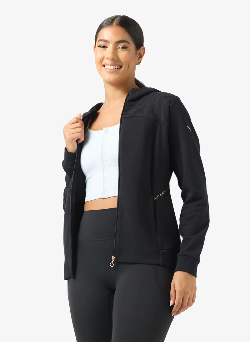 انتا ترين تراك توب محبوك