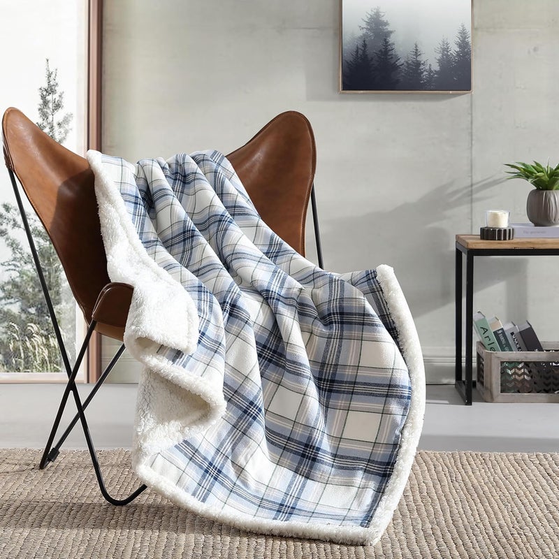 إدي بوار إدي باور – بطانية من القطن الناعم، مناسبة لجميع المواسم؛ مزينة بنمط أزرق (Edgewood Plaid). - Image 2
