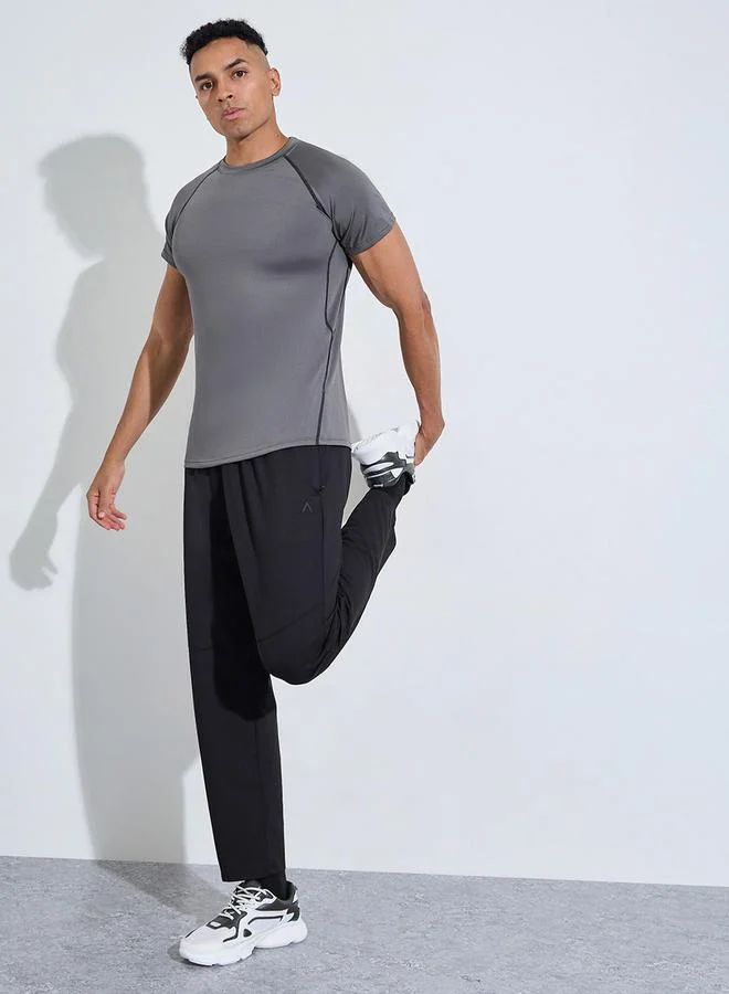 ستايلي Black Solid Performance Track Pants