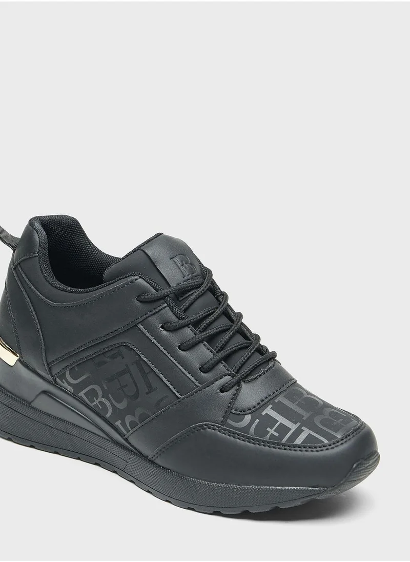 shoexpress Lace Up Low Top Sneakers