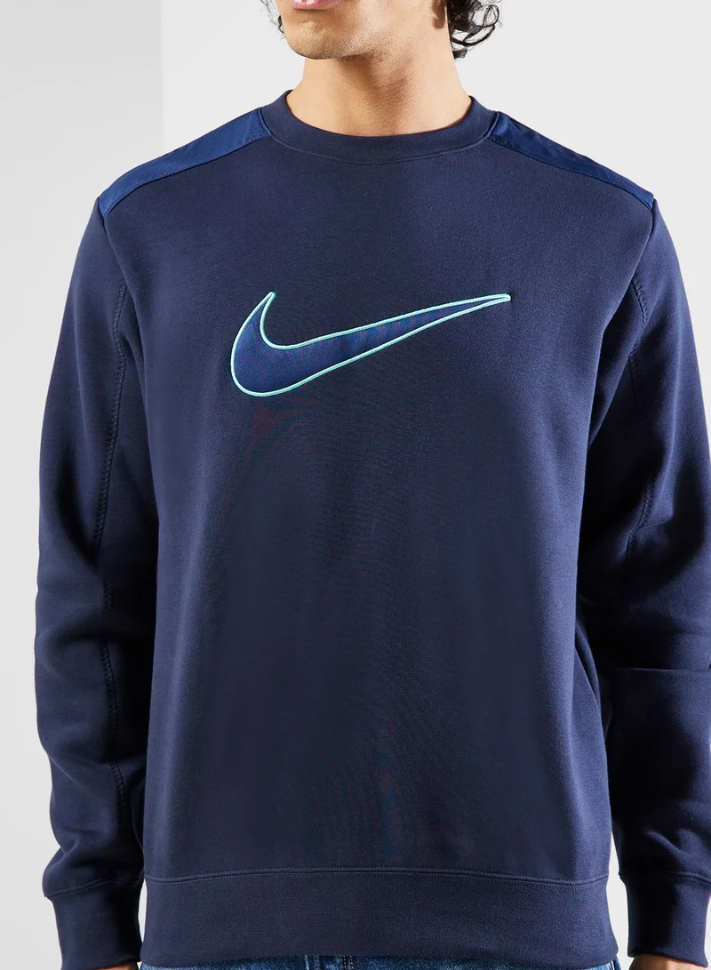 Nike Essential Fleece Sweatshirt