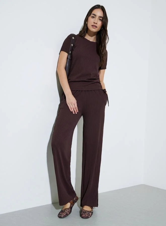 ستايلي Brown Textured Side Ruched Details T-Shirt