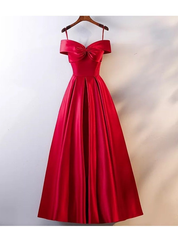 Long red evening dress with bow-shaped sleeves  - Image 1