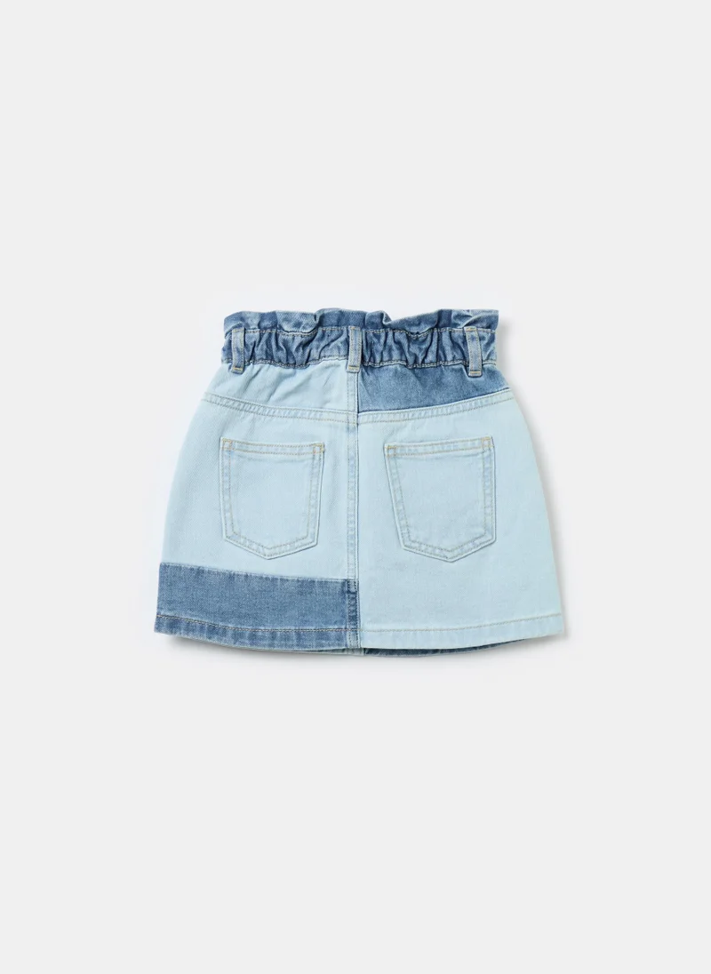 او في اس Short paper-bag shirt in patchwork denim