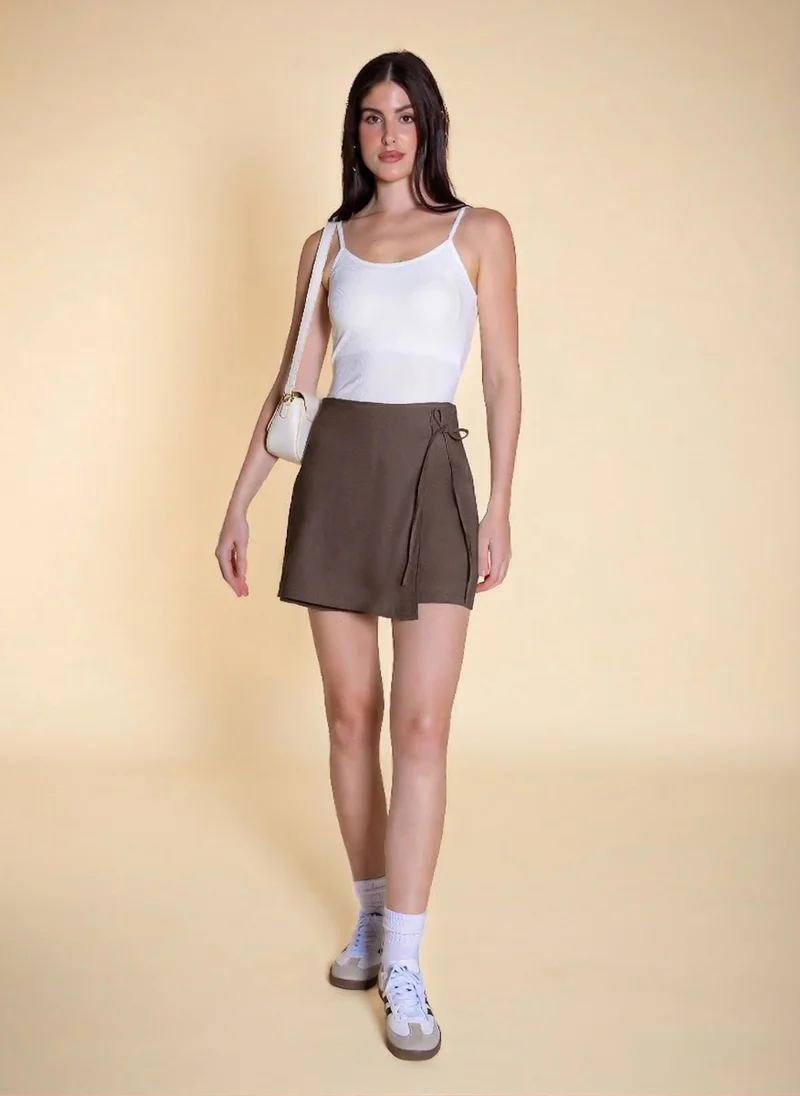 شايبس WRAPPED SHORTS WITH BOW-TIE