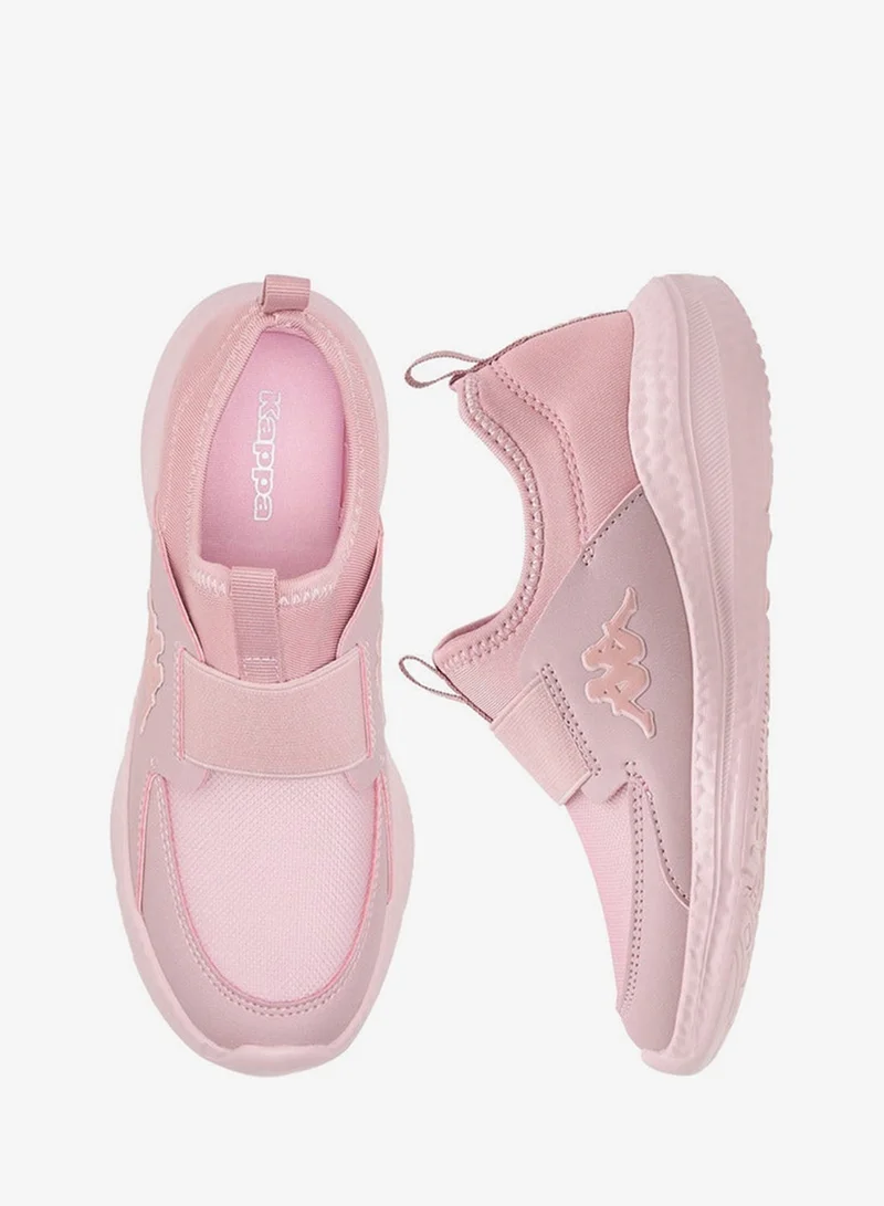 كابا سنيكرز بناتي بشعار بتفاصيل سهلة الارتداء