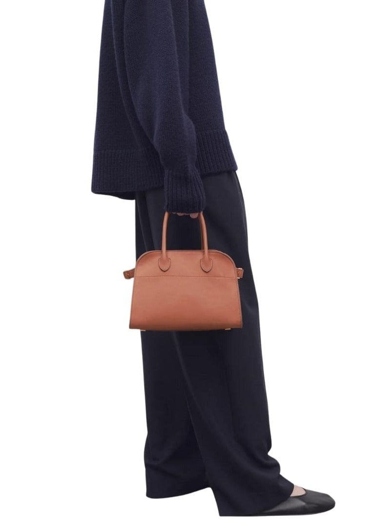 تي آر حقيبة Margaux 10 ذات المقبض العلوي من الجلد العادي من The Row - Image 2