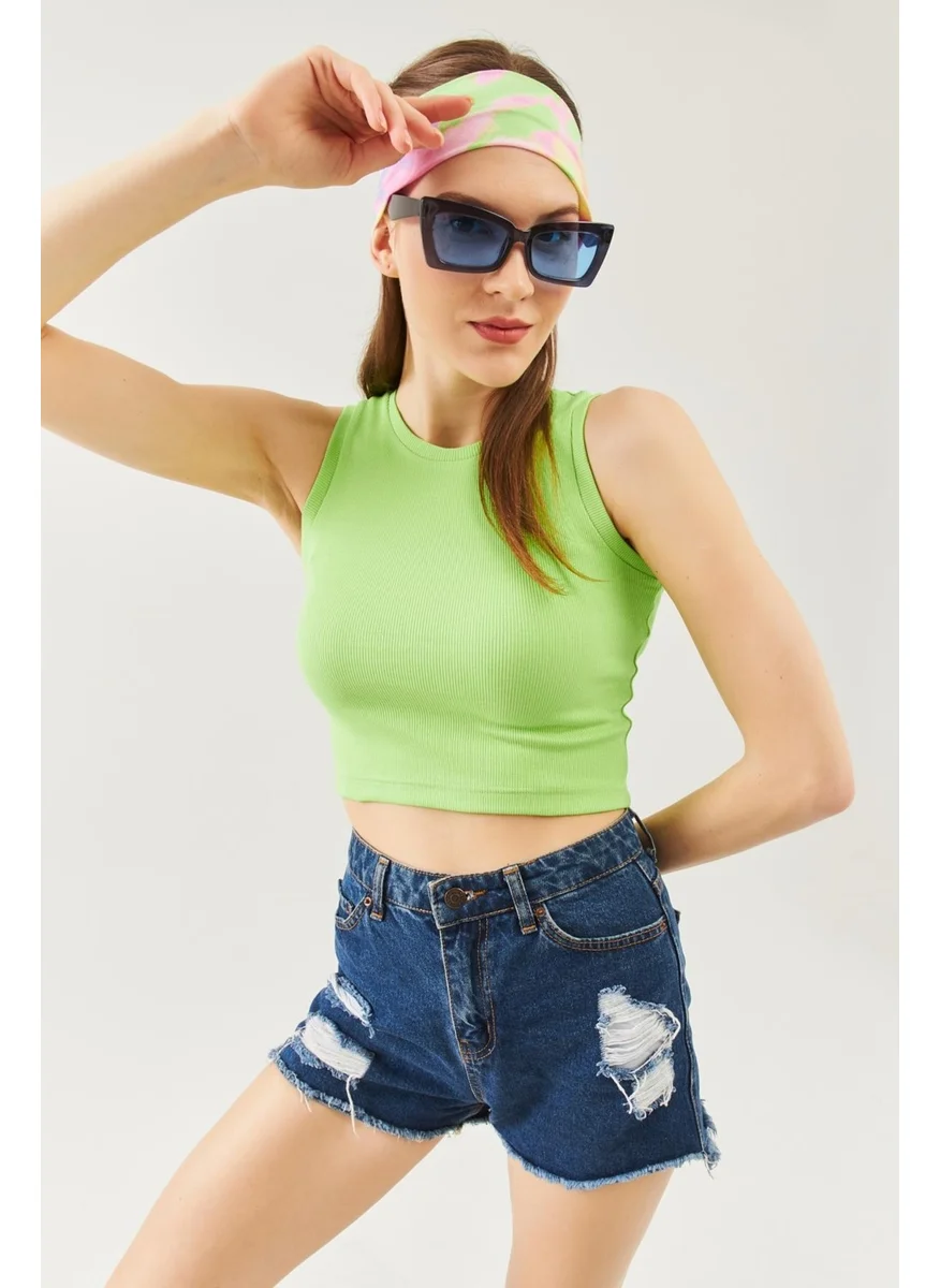 Butikgiz Fıstık Yeşili Sıfır Kol Bisiklet Yaka Vücuda Oturan %100 Pamuklu Kaşkorse Esnek Crop Bluz