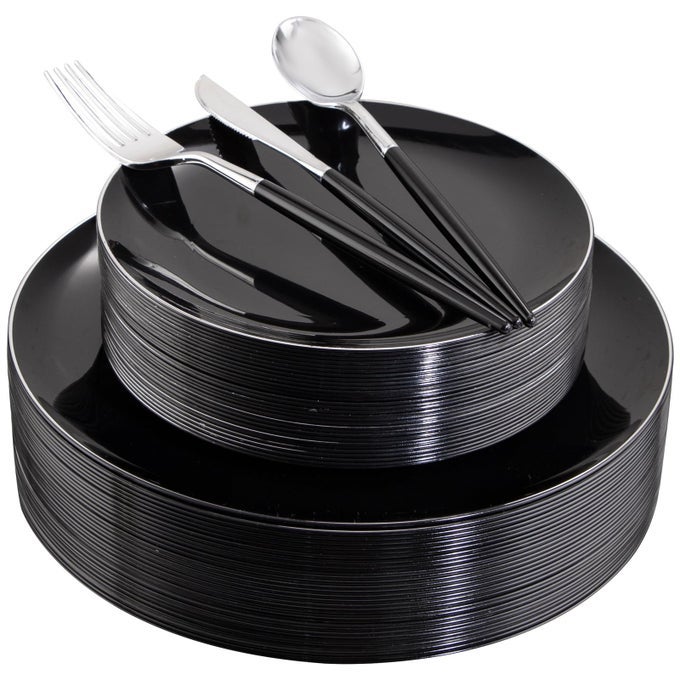 30 GUESTS BLACK SILVER PLASTIC PLATES BLACK AND SILVER DINNERWARE INCLUDE 30 DINNER PLATES 30 DESSERT PLATES 30 KNIVES 30 FORKS 30 SPOONS BLACK DISPOSABLE PLATES FOR PARTY